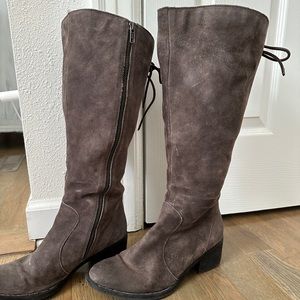 WIDE CALF Born Women's Felicia Boots Size 9 Tall Block Heel Taupe Gray Suede